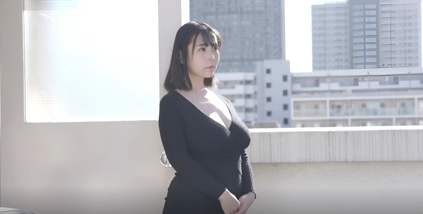 BTHA-085 고기와 끈적한 쌀로 나의 통통한 이웃을 빌어 먹을